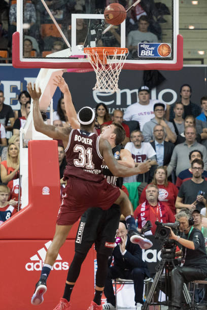 还略逊一筹 还略逊一筹