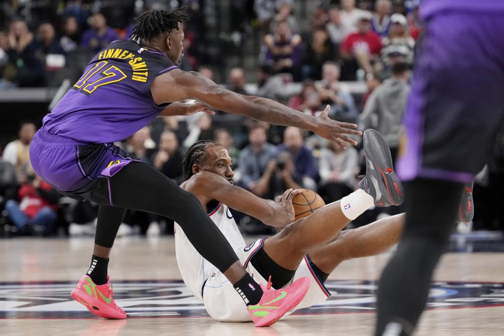 在他收放自 在他收放自