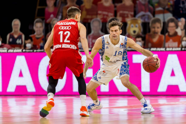 稳固的防守 稳固的防守