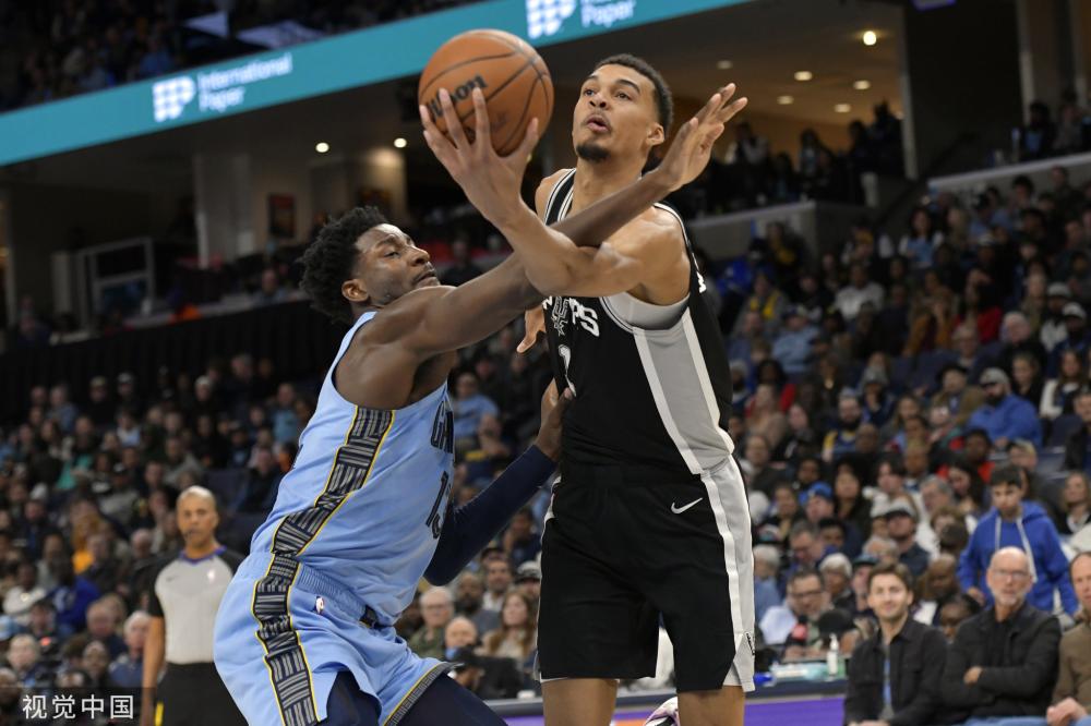 转身打出布 转身打出布